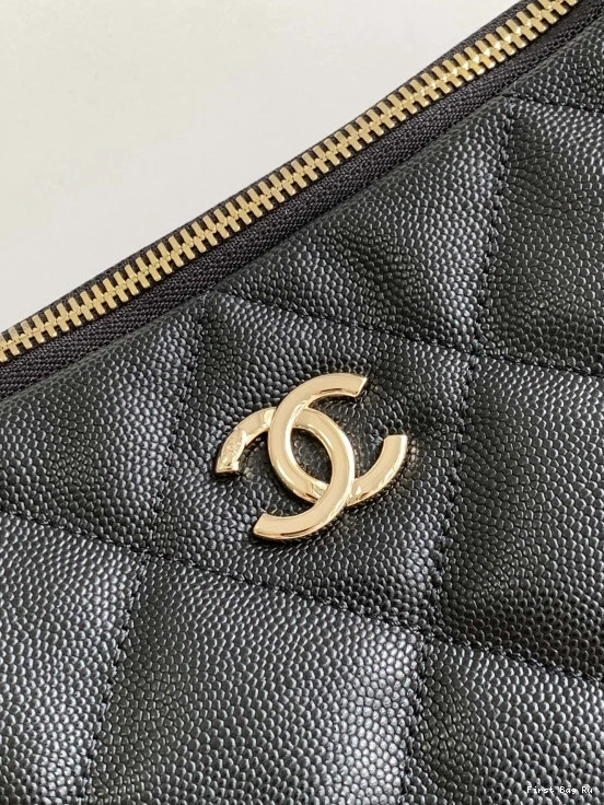 Firstbag Ru HANDBAG-35x 11cm CHANEL x 23 HOBO 0717
